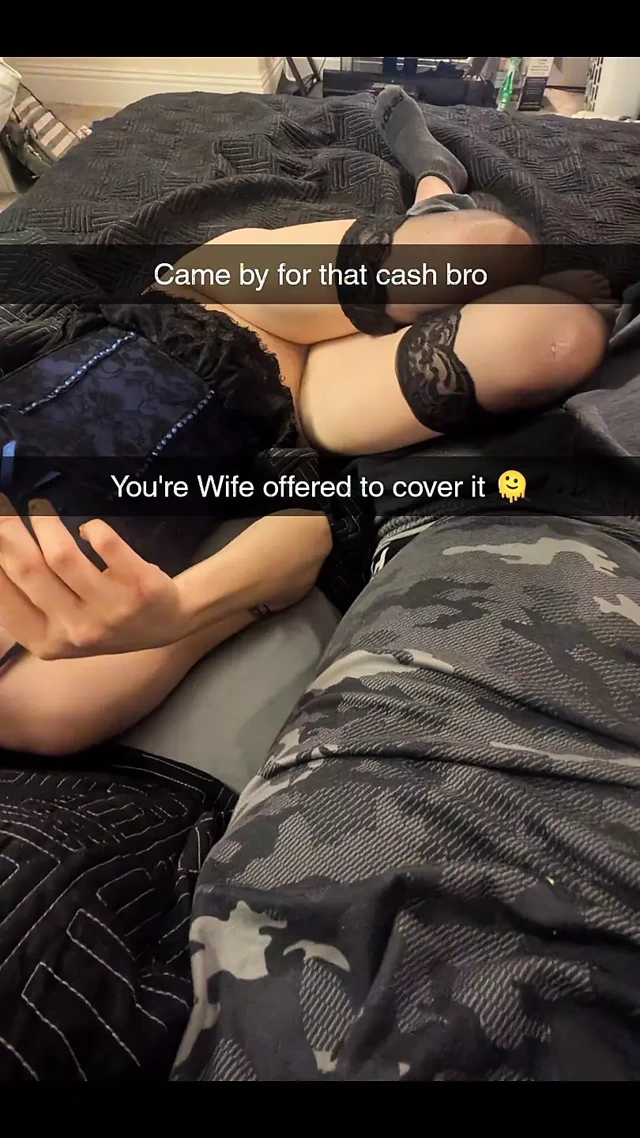 Gerçek aldatan orta yaşlı seksi kadın kocasının borcunu ödemek için sikiliyor ve aldatıyor