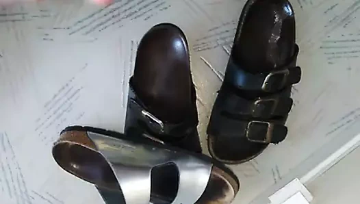 eski karısının sandaletleri