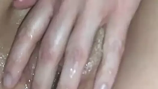 Milf olduğunu dik ve squirts