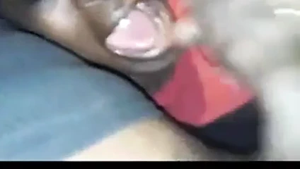 Siyah fahişe yük lol kaçmaya çalışır