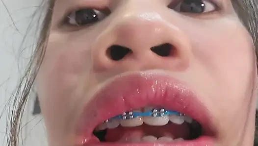 Giantess Student