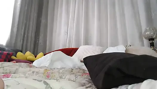 Göğüsler, çalı, büyük yaraklar = yatak odası eğlencesi