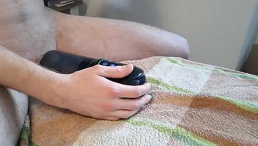 Yeni oyuncak! Mastürbasyon yaparken emiyor, titreşiyor ve dönüyor. Kutu aç ve ilk deneme.