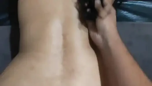 Çıplak baldız kocasını kayınbiraderi ile aldatıyor