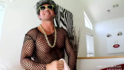 Islak amcıklarımızda iki büyük yarağı istiyoruz