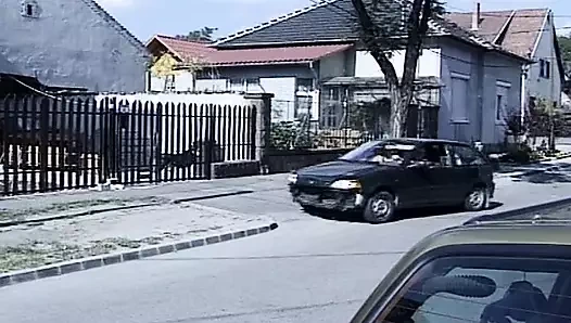 Büyük klitorisli Fransız fahişe iki adam tarafından sikiliyor