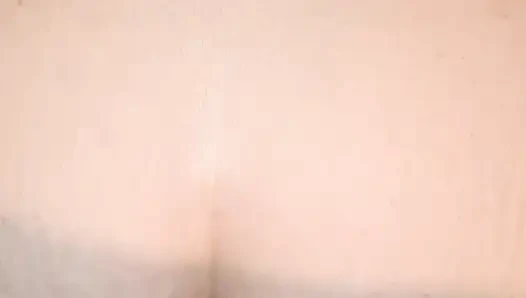 Anal çift prezervatifsiz eve geldiğimde evi temizliyor!!