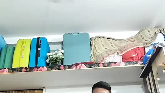 Seksi evli kadın cinsel arzusunu yerine getirmek için sert seks yapıyor