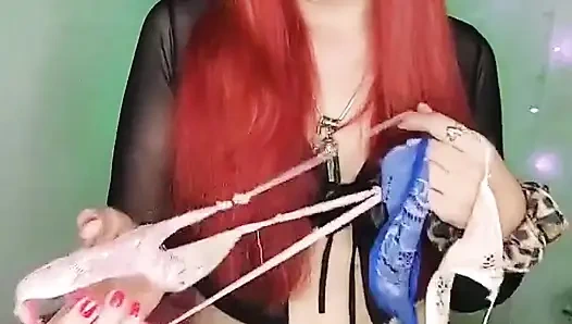 üvey anne erkeğiyle seks yapmak için ne giyeceğin soruyor!!!