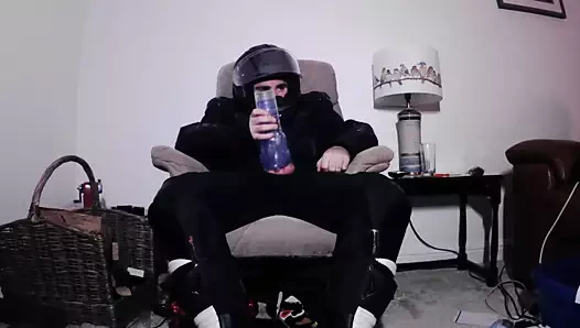 Motorcu vitesinde bir et ışığı kullanma