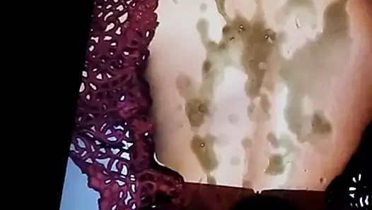 Samantha boşalıyor