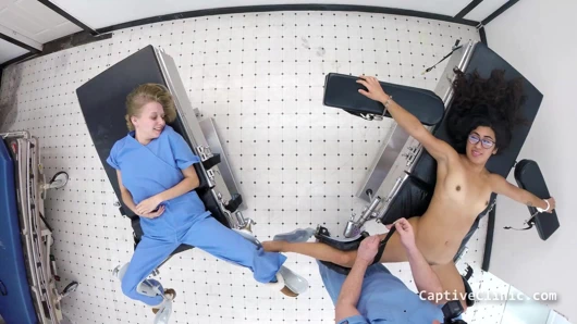 Kurumsal kölelerde Jasmine Rose'un kamera arkası çıplak, çekim öncesi tartışmalar - captivecliniccom'da tam film