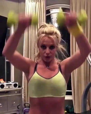 seksi britney çalışır dışarı