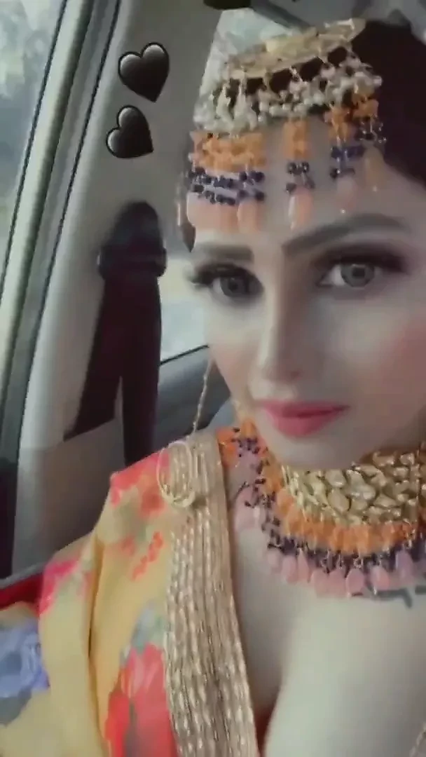 Hot indian bride