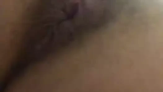 Onun delikleri yakın