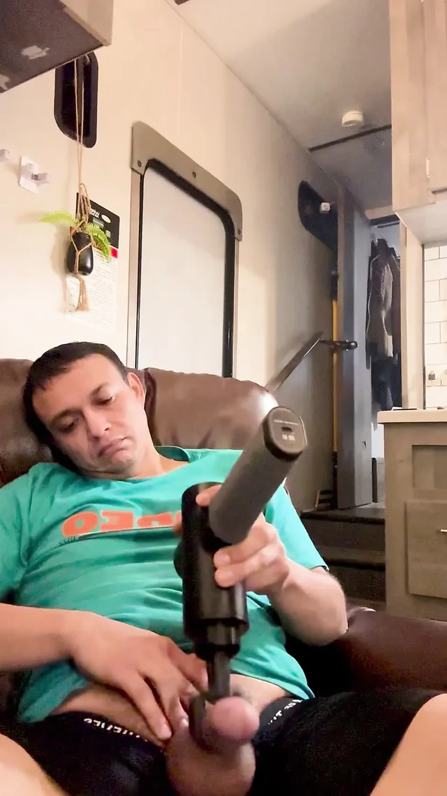 Соло-массаж со спермой