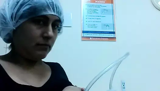 Latina büyük kahverengi areola süt pompalama