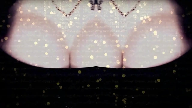 Asmr ve büyüleyici lipnoz! Siyah 31 talimatı içindeki bayan