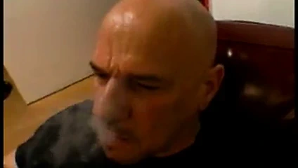 Büyük memeler hottie emmek için seviyor &amp; büyük bir horoz sikmek