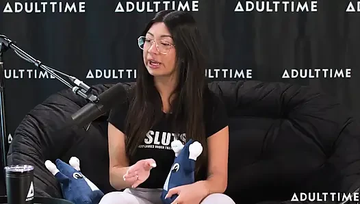Cami Strella bir kült hayatta kalmak, tiktok şöhreti ve tek eşlilik dışı | Adult Time Podcast