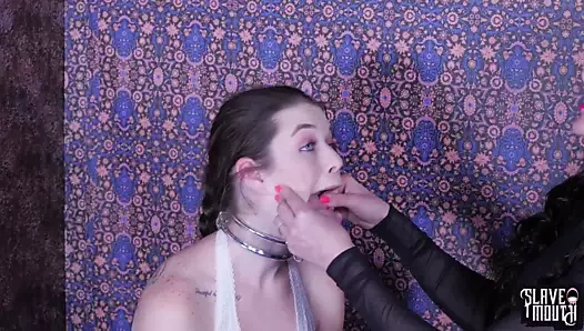 Anastasia gül içinde lezdom