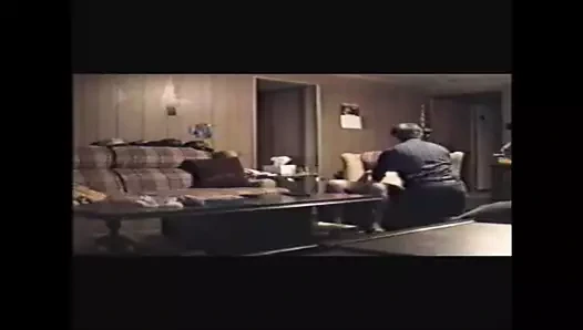 Yabancı karımı beceriyor.