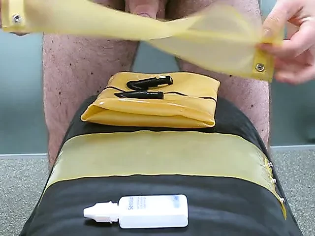 Lateks su kanadında güçlü boşalma