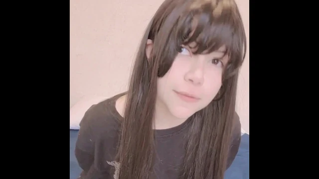 Bu amatör genç kızın amına boşalıyor musun?