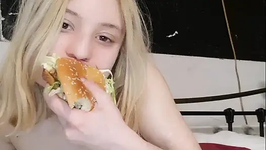 Eating Burger Naked Lol