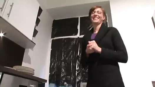 Birinci sınıf Alman mastürbasyonu! Islak amcık bakış açısıyla gösteriliyor ve seks oyuncaklarıyla sikiliyor vol. 1