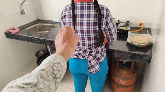 Hintli öğretmen öğrenci yeni seks videosu viral