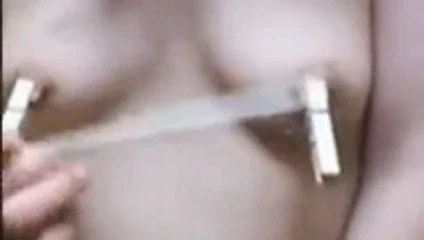 göğüsler işkence