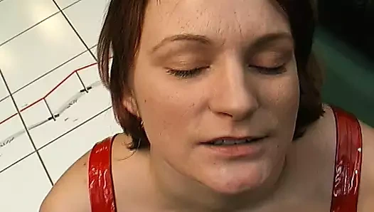 Dik redhead kız itibaren Germany seviyor Mastürbasyon ile ona oyuncaklar