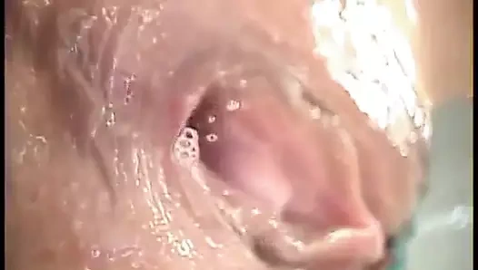 Mai kaoru içinde kırmızı gets vibratörler içinde şeftali