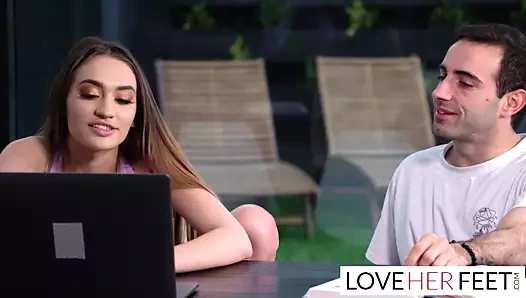 Footjobs gerçekten daha iyi çalışmama yardımcı oluyor