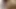 Darkhaired üniversiteli kız Irene rüzgara doğru geçişte gezinmekten hoşlanıyor