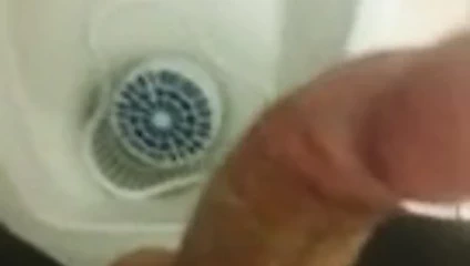 Dinlenme dur pisuar inme