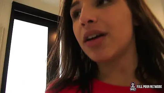 FullPornNetwork - Abella Danger готовится с помощью плага, прежде чем Джеймс Дин возьмет на себя грубую анальную сессию