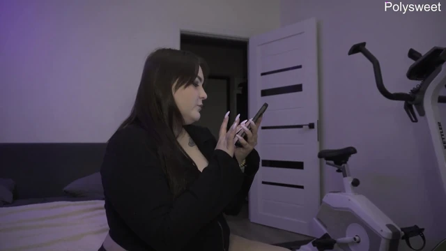 Porno hikayesi: Hayatındaki ikinci anal seks sırasında bir orospu gibi akıyordu