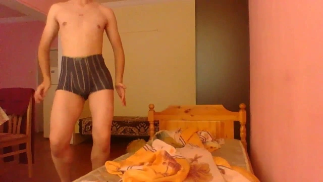 Erotik eşcinsel dansı oryantal