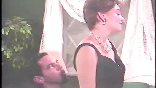 Esmer becerdin içinde yatak