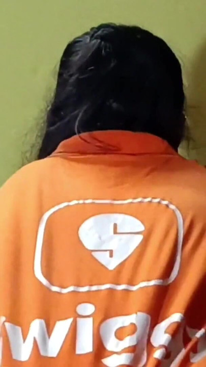 Delivery girl ke sath kiye maje hua video viral | Clip 1