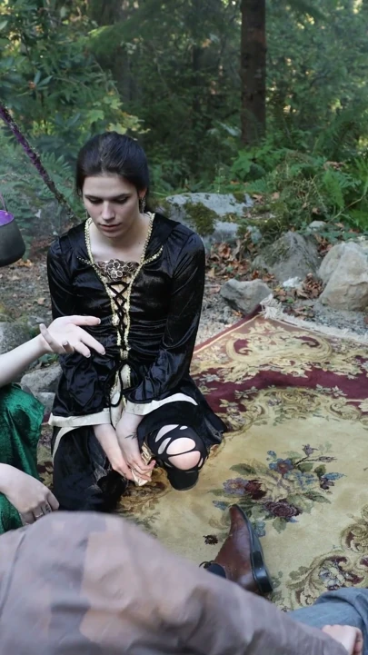 Grooby Halloween: Coven'in Esiri | Klip 1