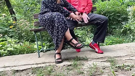 Daha fazla uzatmadan: olgun bir üvey anne için sadece boşal