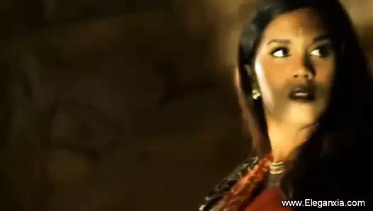 Sadece başka bir güzel Hintli dansçı değil