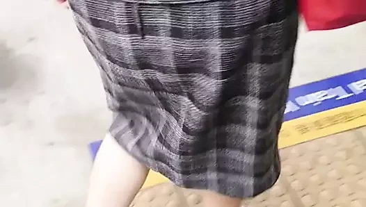 Olgun bir kadının büyük bir kıçı var