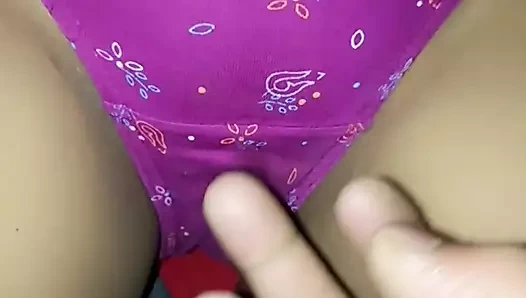 Hintli baldızın arkadaşı