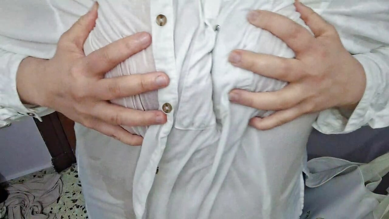 Gorda Con Las Tetas Mojadas