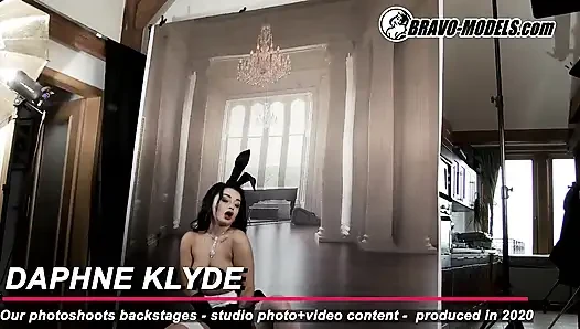 388 - фотосессия за кулисами, Daphne Klyde - Взрослая