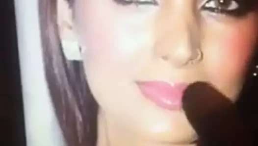 Geeta basra boşalıyor